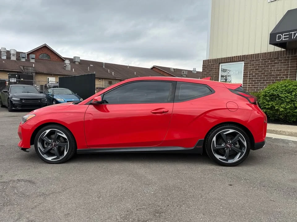 2019 Hyundai Veloster - Image 2 of 20