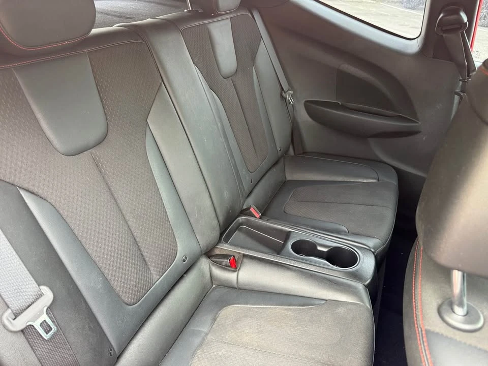 2019 Hyundai Veloster - Image 17 of 20