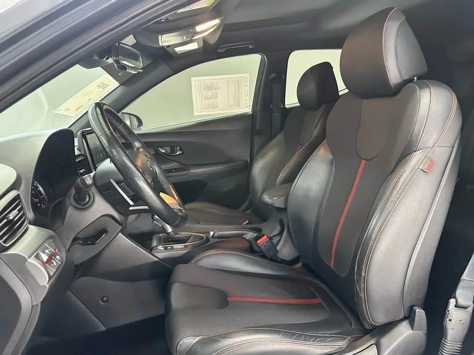 2019 Hyundai Veloster - Image 11 of 15