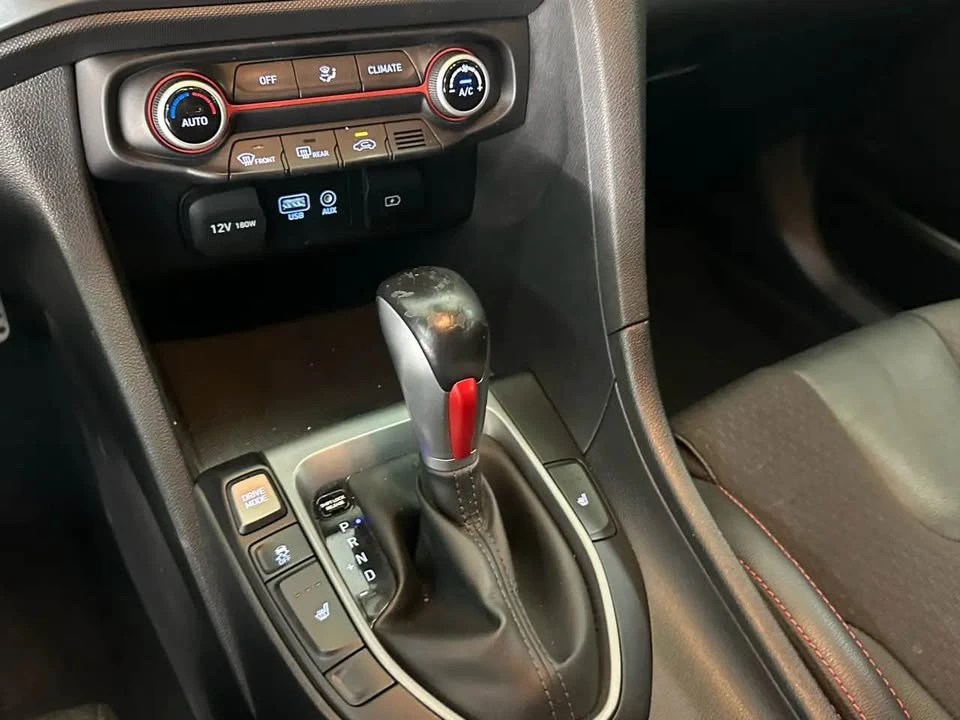 2019 Hyundai Veloster - Image 14 of 15