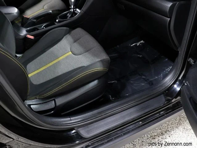 2019 Hyundai Veloster - Image 30 of 31