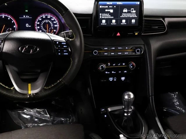 2019 Hyundai Veloster - Image 15 of 31