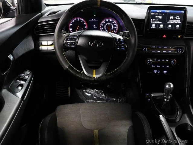 2019 Hyundai Veloster - Image 14 of 31
