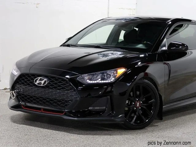 2019 Hyundai Veloster - Image 2 of 31