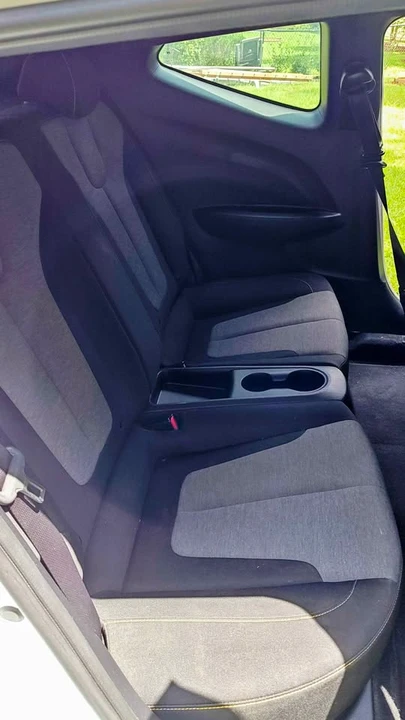 2019 Hyundai Veloster - Image 9 of 19