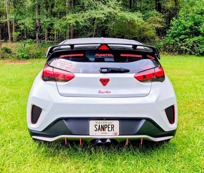 2019 Hyundai Veloster - Image 2 of 19