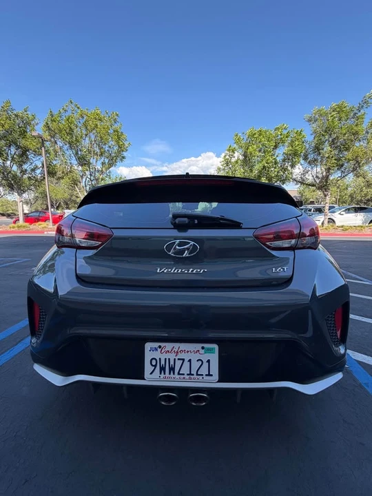 2019 Hyundai Veloster - Image 4 of 18