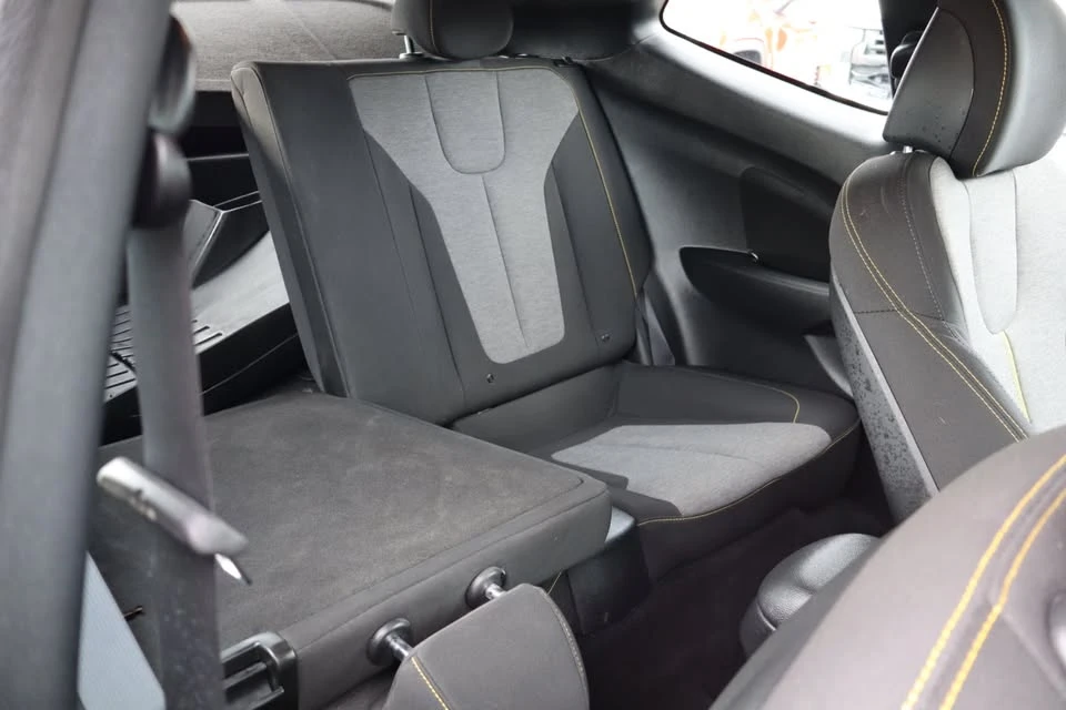2019 Hyundai Veloster - Image 9 of 20