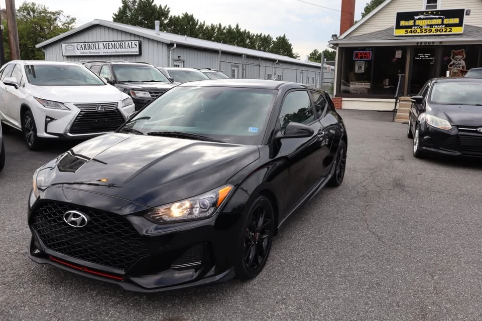 2019 Hyundai Veloster - Image 2 of 20