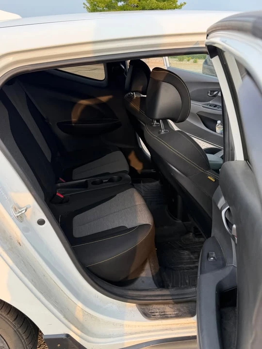 2019 Hyundai Veloster - Image 8 of 10