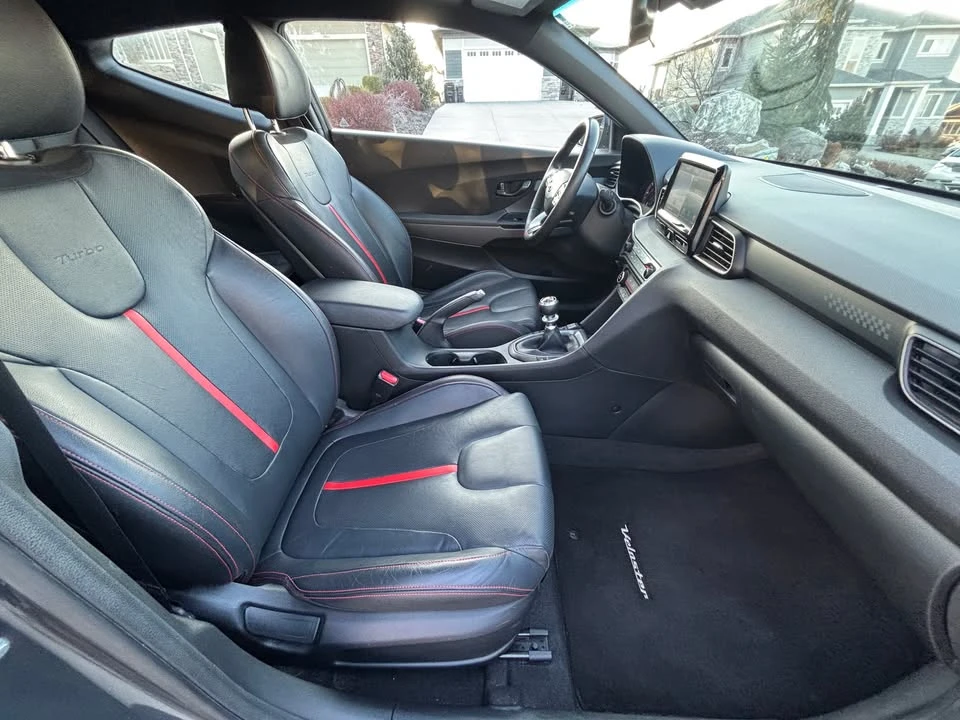 2019 Hyundai Veloster - Image 11 of 16
