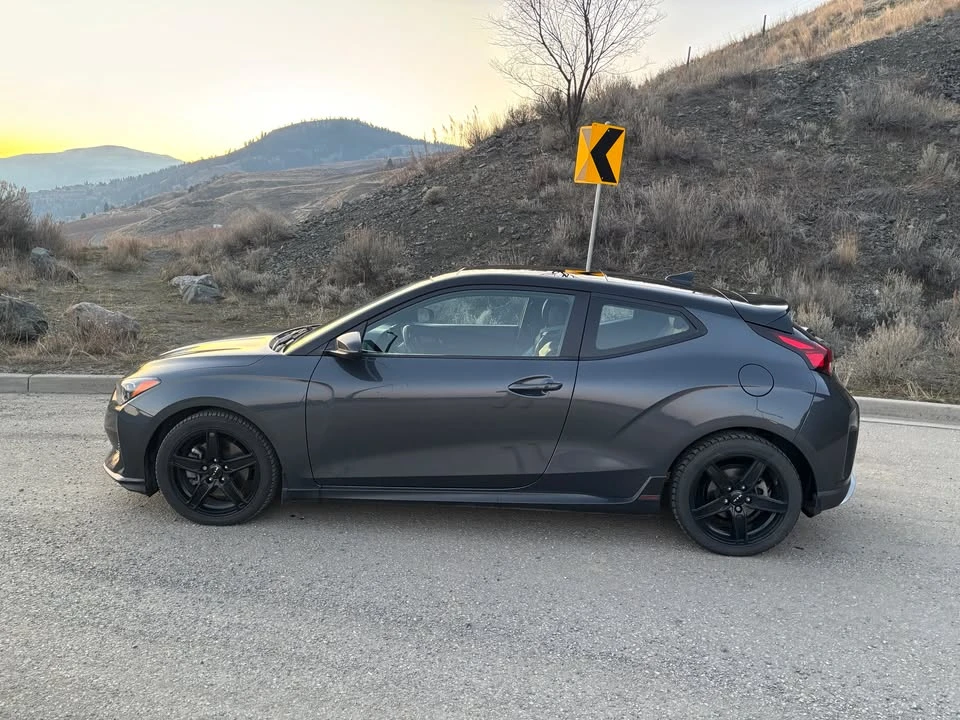 2019 Hyundai Veloster - Image 8 of 16