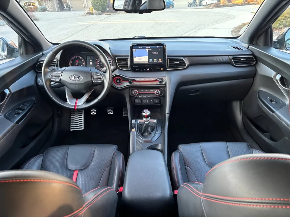 2019 Hyundai Veloster - Image 9 of 16