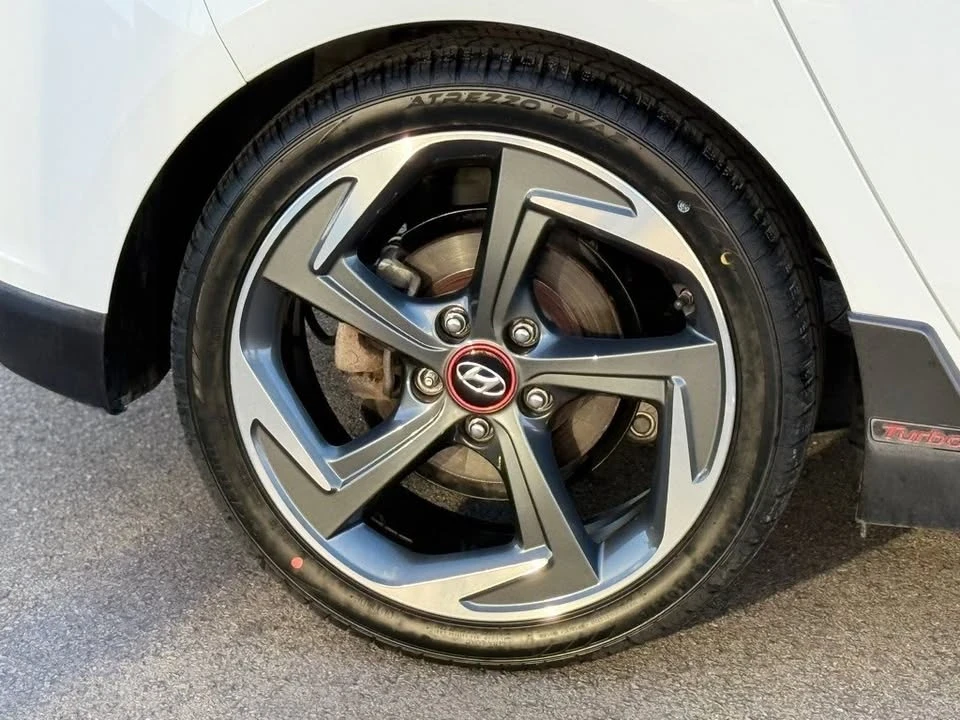 2019 Hyundai Veloster - Image 12 of 12