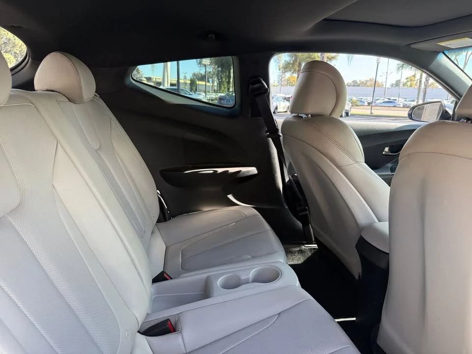 2019 Hyundai Veloster - Image 16 of 20