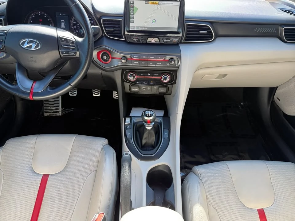 2019 Hyundai Veloster - Image 11 of 20