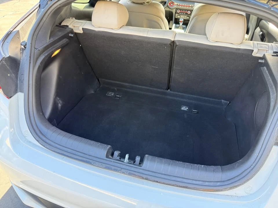 2019 Hyundai Veloster - Image 19 of 20