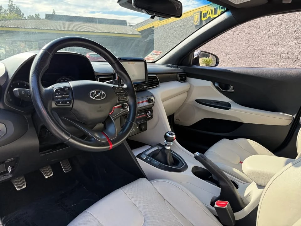 2019 Hyundai Veloster - Image 15 of 20