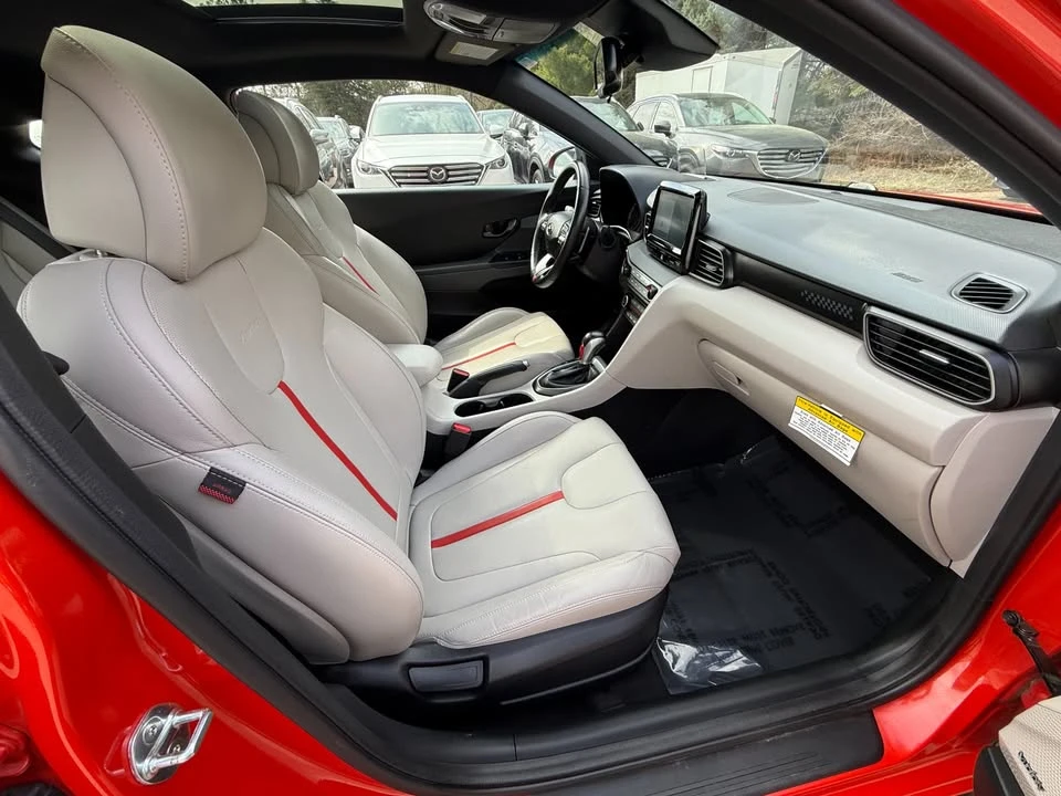 2019 Hyundai Veloster - Image 7 of 20
