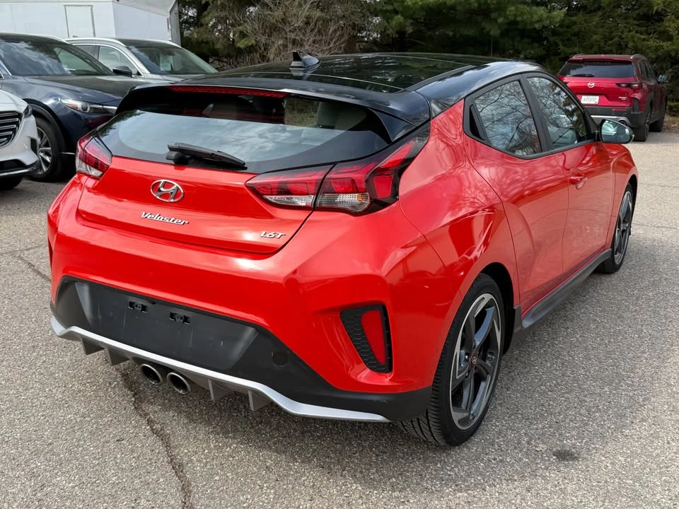 2019 Hyundai Veloster - Image 18 of 20
