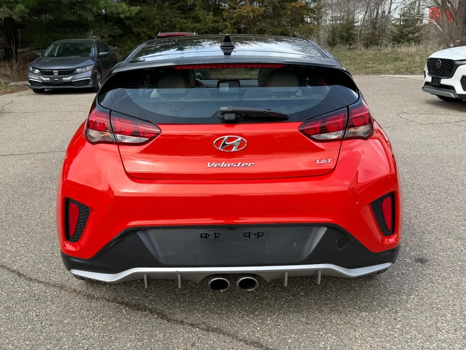 2019 Hyundai Veloster - Image 17 of 20