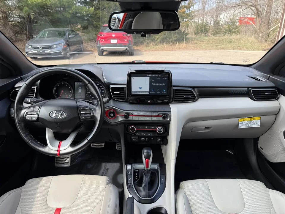 2019 Hyundai Veloster - Image 10 of 20