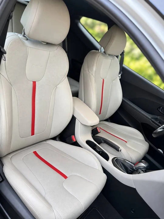 2019 Hyundai Veloster N - Image 2 of 11
