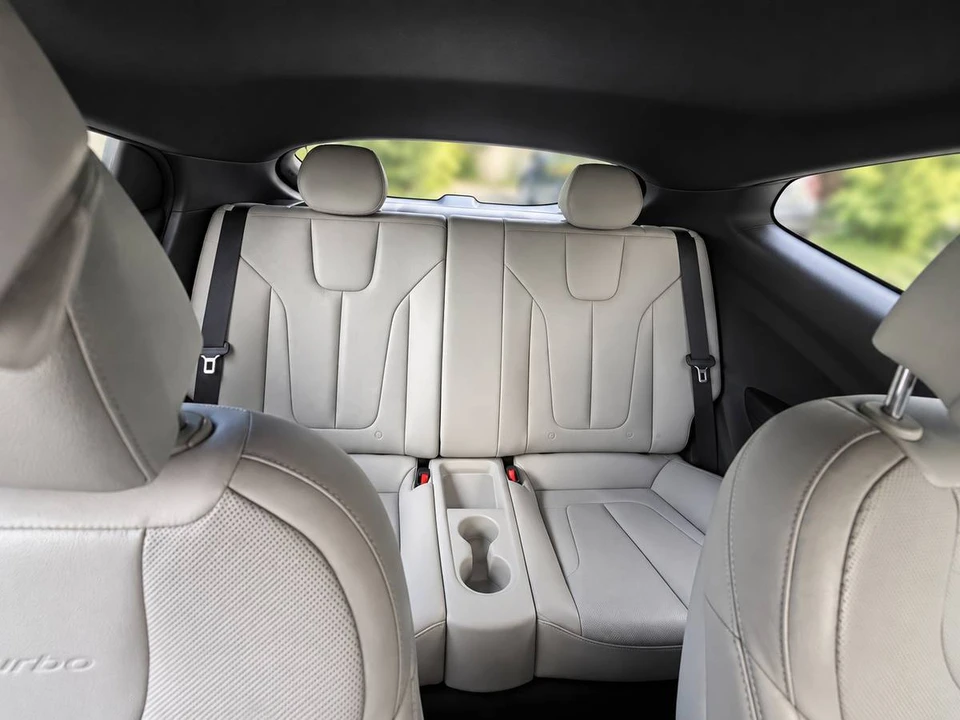 2019 Hyundai Veloster N - Image 9 of 11