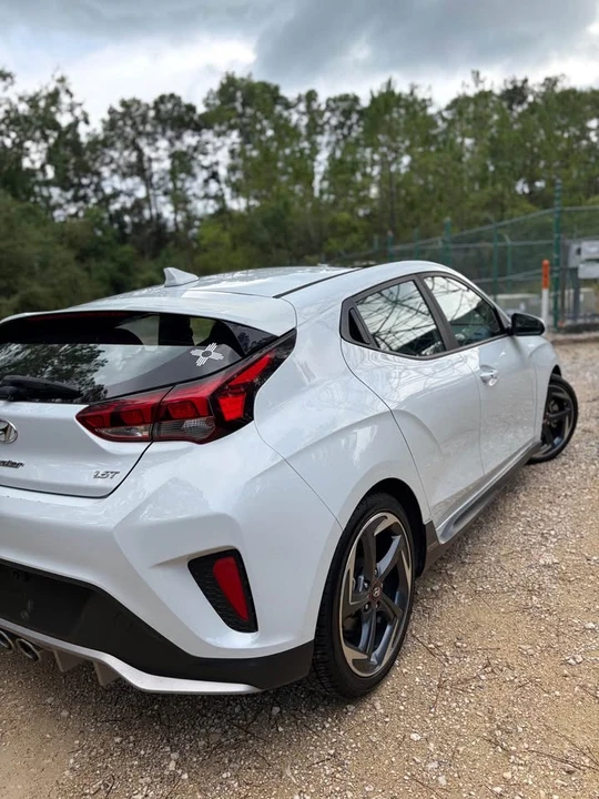 2019 Hyundai Veloster N - Image 7 of 16