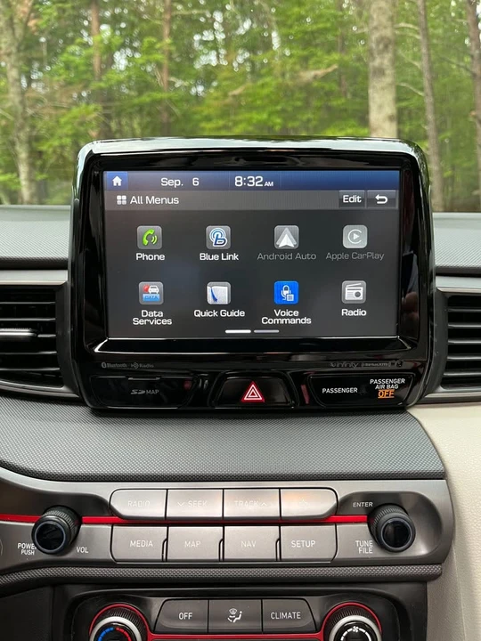 2019 Hyundai Veloster - Image 19 of 20