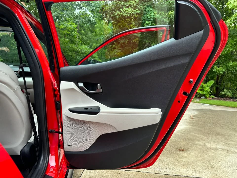 2019 Hyundai Veloster - Image 12 of 20