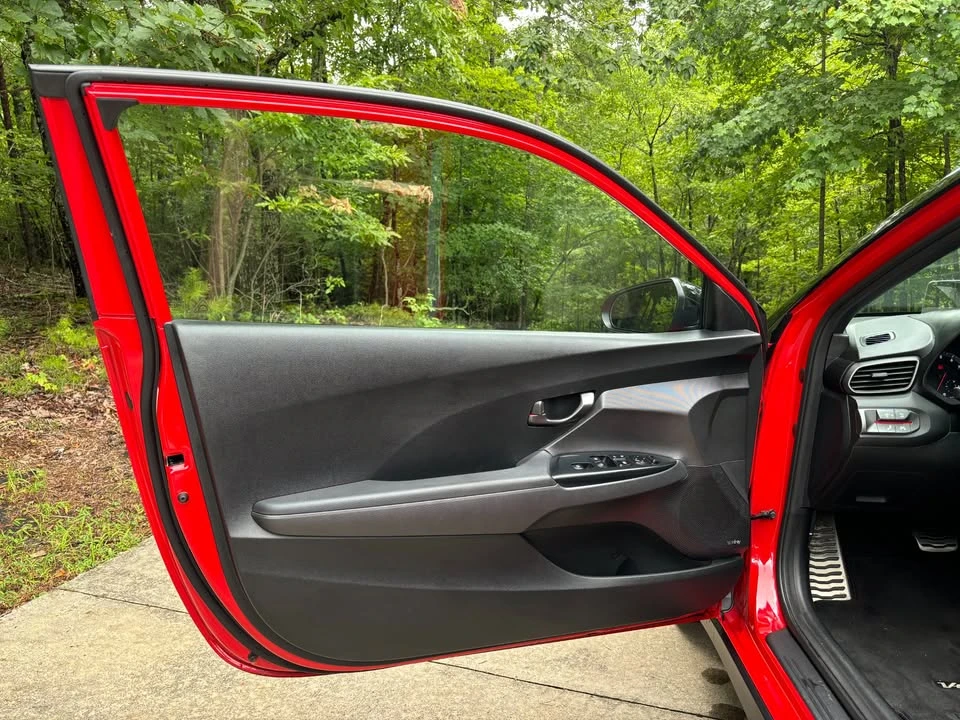 2019 Hyundai Veloster - Image 10 of 20