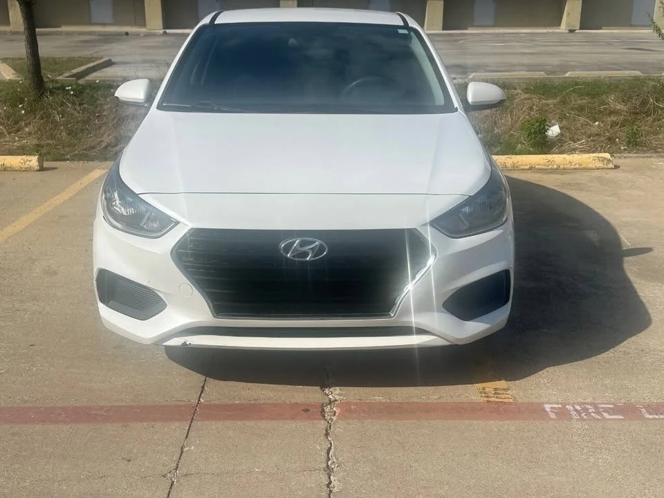 2019 Hyundai Accent - Image 2 of 20