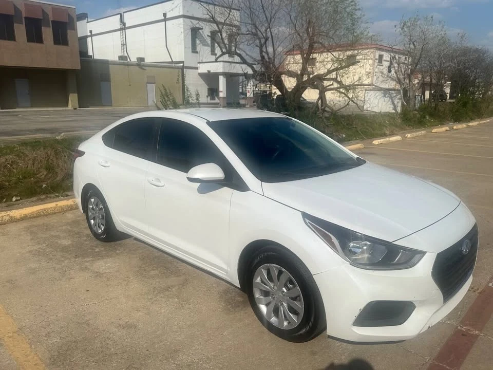 2019 Hyundai Accent - Image 8 of 20