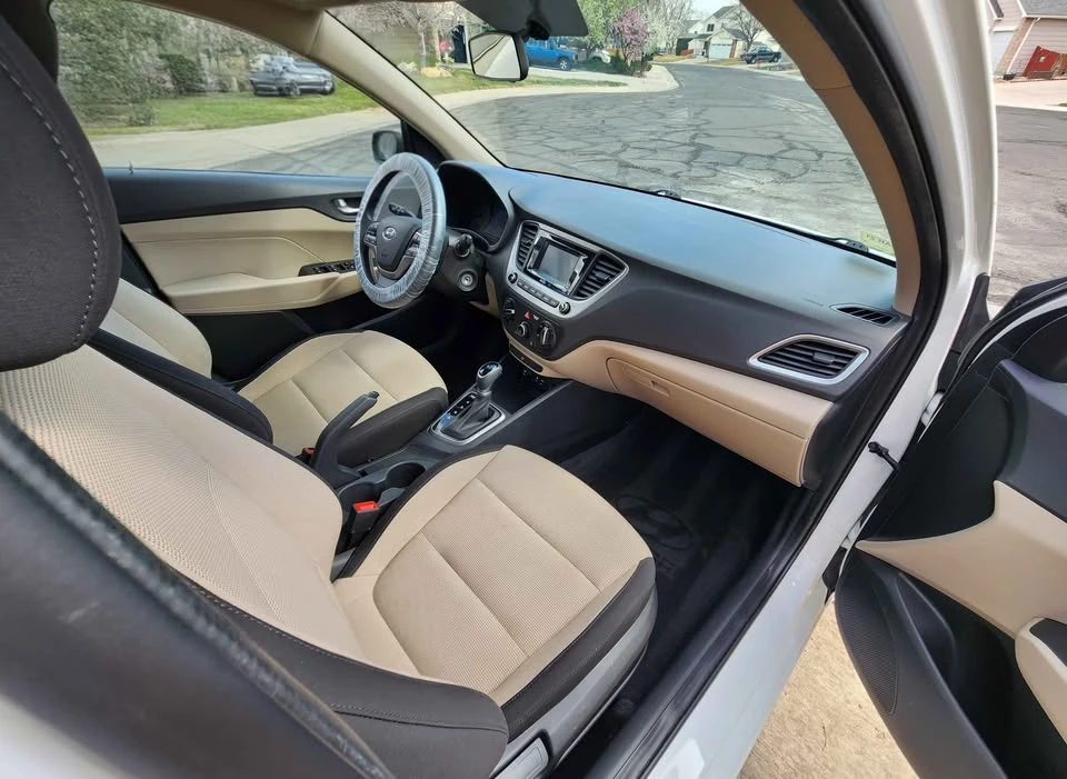2019 Hyundai Accent - Image 5 of 10