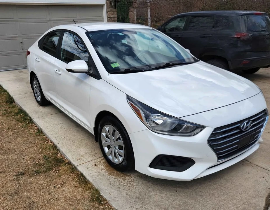 2019 Hyundai Accent - Image 2 of 10