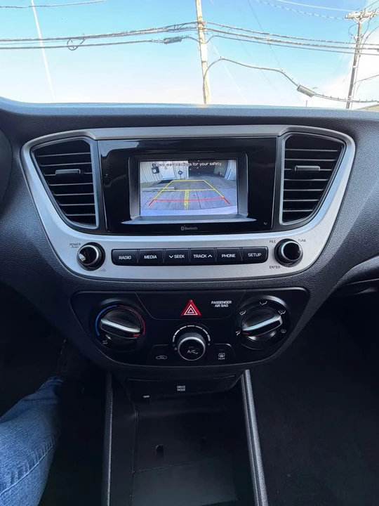 2019 Hyundai Accent - Image 9 of 12