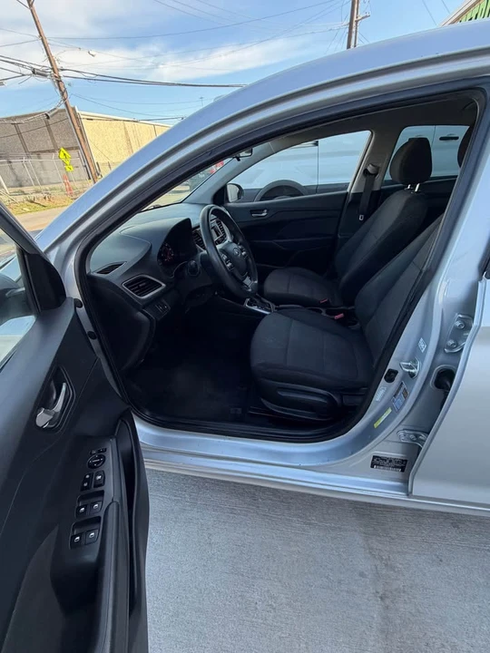 2019 Hyundai Accent - Image 7 of 12