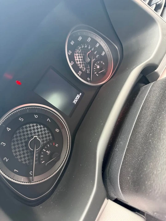 2019 Hyundai Elantra - Image 7 of 8