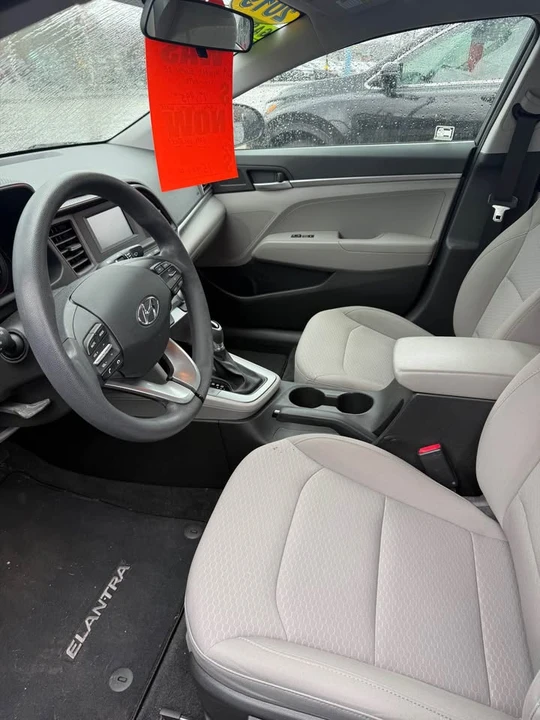 2019 Hyundai Elantra - Image 6 of 8