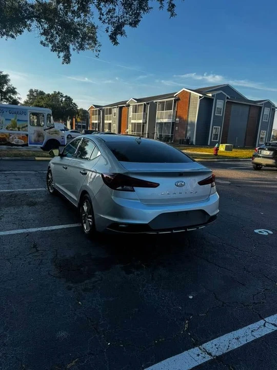 2019 Hyundai Elantra - Image 7 of 9