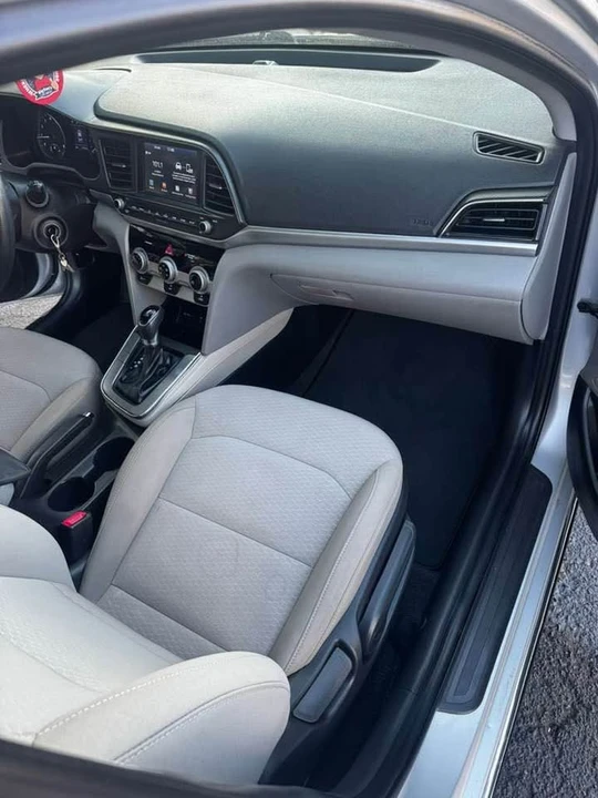 2019 Hyundai Elantra - Image 9 of 9