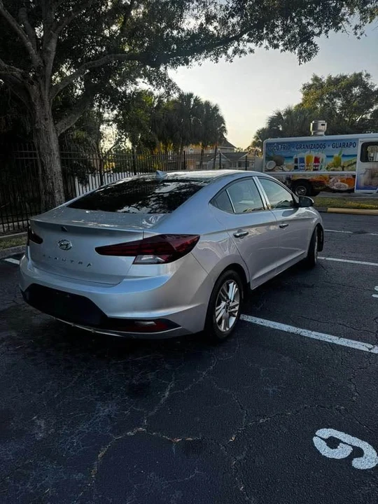 2019 Hyundai Elantra - Image 3 of 9