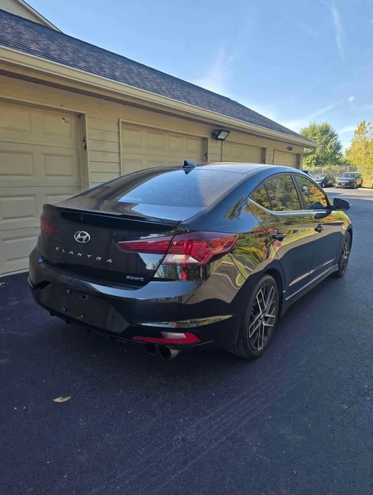2019 Hyundai Elantra - Image 4 of 6