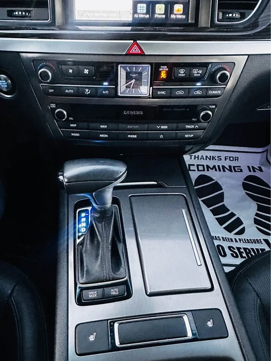 2019 Hyundai Genesis - Image 13 of 18