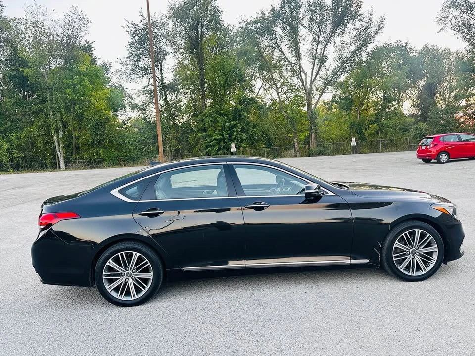 2019 Hyundai Genesis - Image 17 of 18