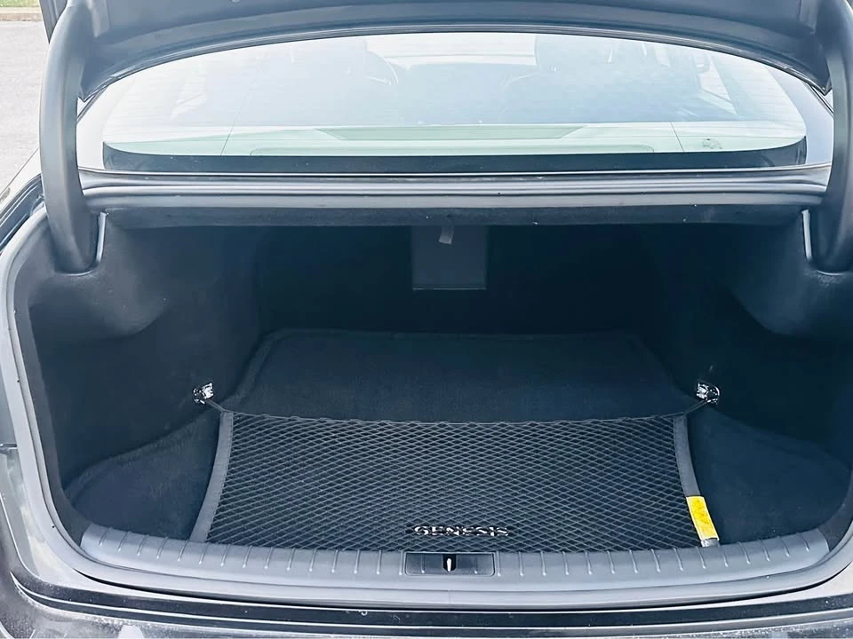 2019 Hyundai Genesis - Image 10 of 18