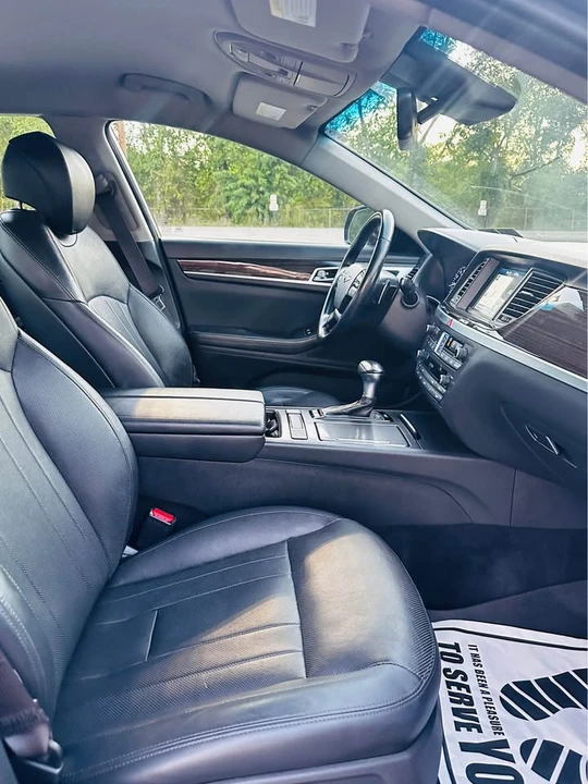 2019 Hyundai Genesis - Image 9 of 18