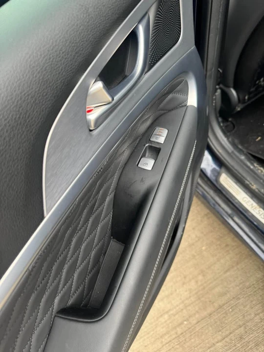 2019 Hyundai Genesis - Image 10 of 20