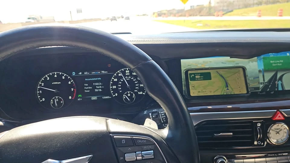 2019 Hyundai Genesis - Image 5 of 12